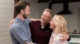 La 'curva de la felicidad' se invierte: los jóvenes ya son más infelices que sus padres