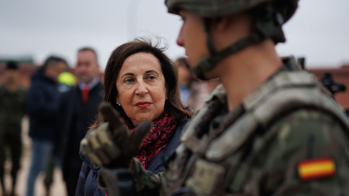Una asociación denuncia que en la toma de orina los militares deben hacerlo ante un testigo