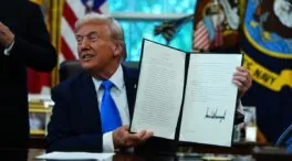 Trump impone una tasa de 100.000 dólares para los visados de inmigrantes cualificados