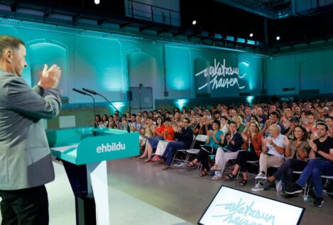 Otegi abre un «diálogo nacional» para desterrar «el elitismo y la soberbia» del País Vasco