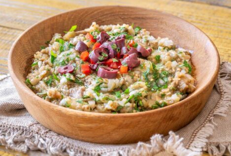 Melitzanosalata: la ensalada de berenjena asada que conquista en la oficina