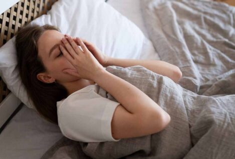Algo más que fatiga: por qué el estrés metabólico neuronal aumenta tu somnolencia