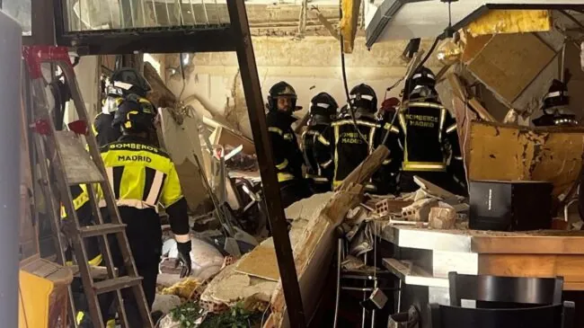 Al menos 21 heridos, tres de gravedad, en la explosión de un bar en Vallecas