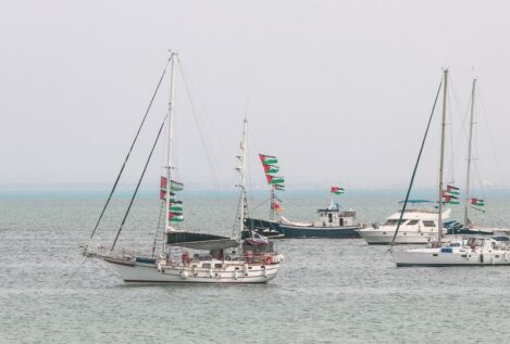 Uno de los barcos de la flotilla a Gaza sufre un fallo mecánico y abandona la travesía