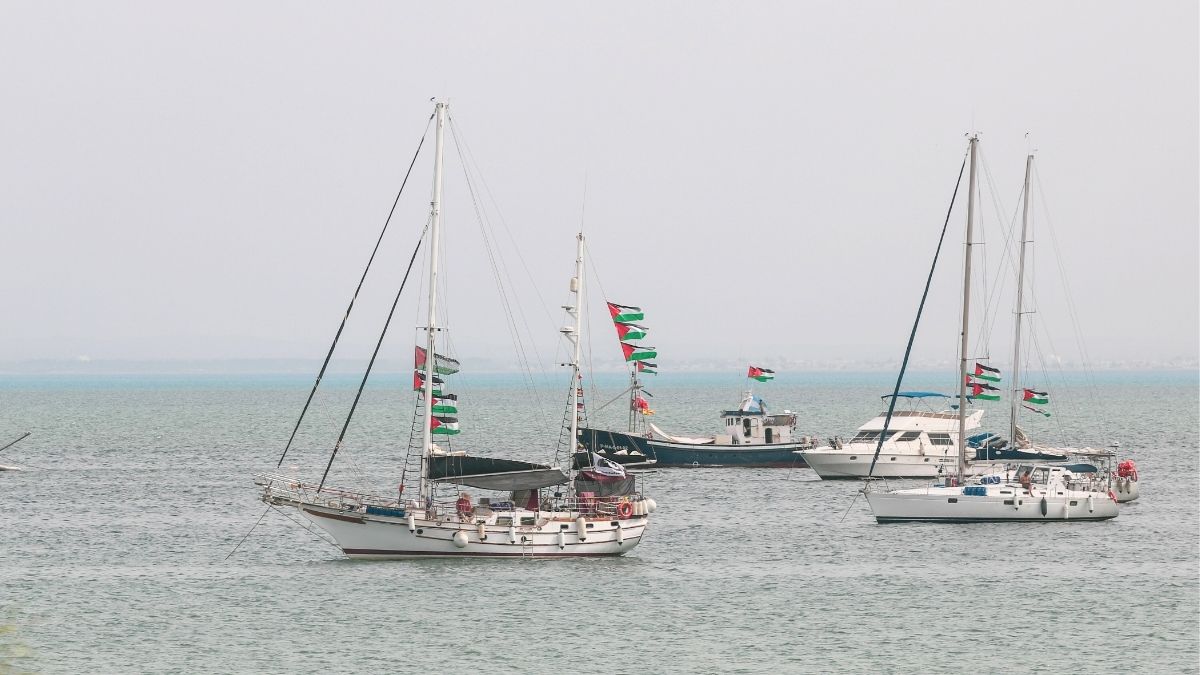 Uno de los barcos de la flotilla a Gaza sufre un fallo mecánico y abandona la travesía