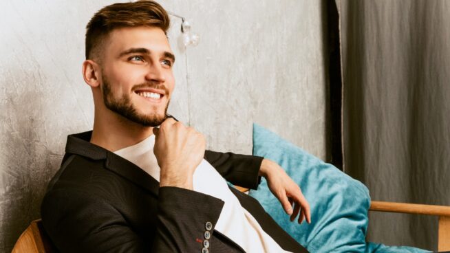 Por qué las mujeres no quieren salir con hombres bajos: esto dicen los estudios