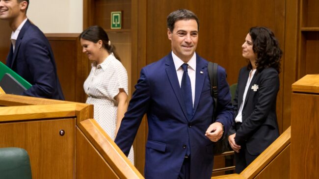 Pradales urge a blindar el autogobierno por si llegan «tiempos oscuros» desde Madrid