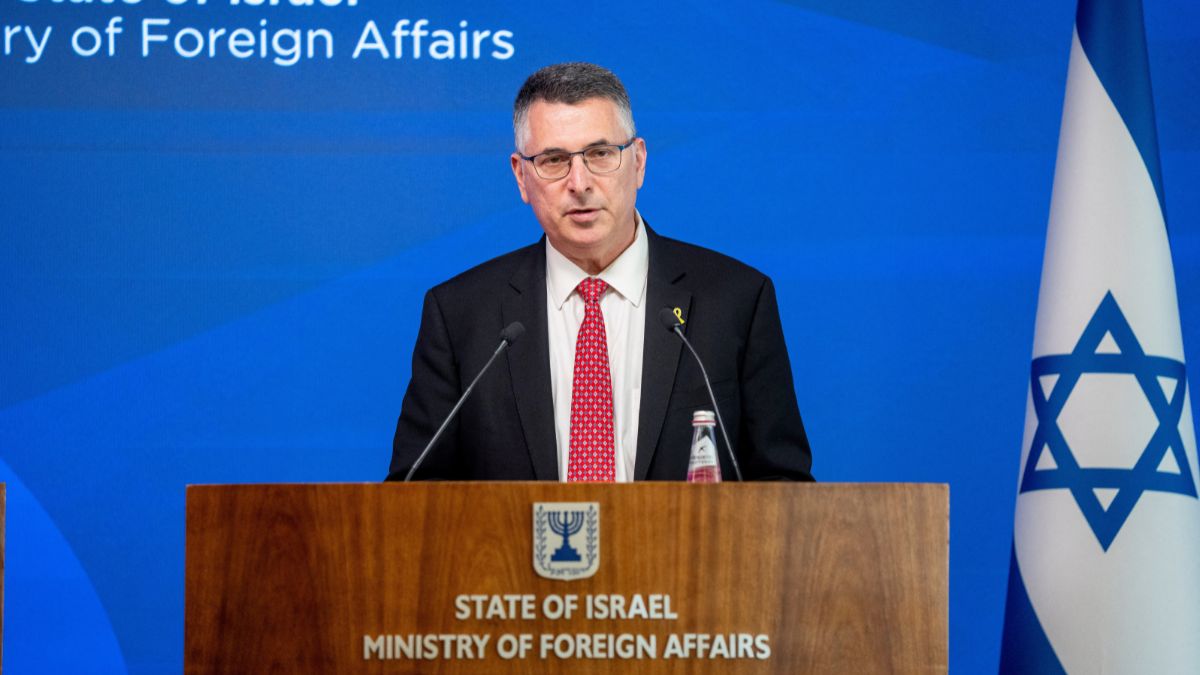 Israel ve «antisemita» al «corrupto» Gobierno de Sánchez y prohíbe la entrada a Díaz y Rego