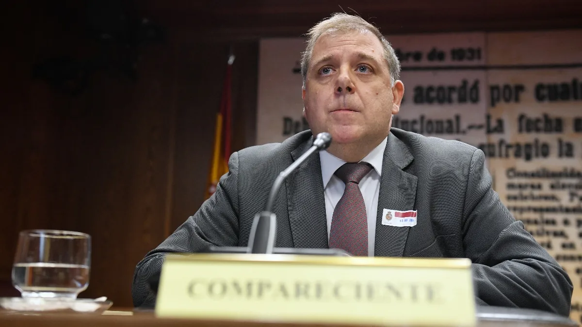 El expresidente de Correos se escuda en una querella para guardar silencio en el Senado
