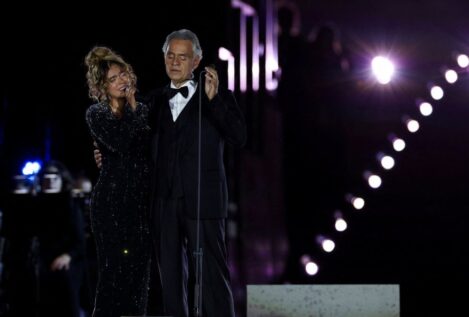 El primer macroconcierto celebrado en el Vaticano llena la plaza de San Pedro
