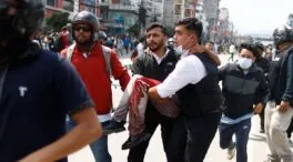 20 muertos y 300 heridos en protestas por la prohibición de redes sociales en Nepal
