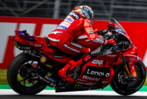 Marc Márquez se corona campeón del Mundo de MotoGP y agranda su leyenda