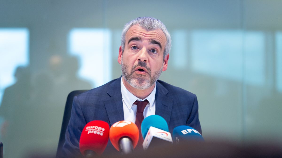 Aena responde con una dura carta a Ryanair: «Su estrategia está basada en el chantaje»