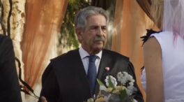 Revilla estaba rodando su primera película cuando se enteró de la demanda del Emérito