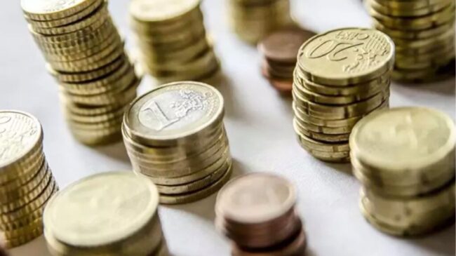 La economía española creció un 0,6% hasta marzo, dos décimas menos que en el trimestre anterior