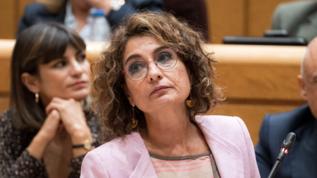 Montero pone rumbo a Andalucía con solo tres Presupuestos en ocho años en el Gobierno