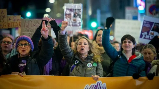 Un colectivo feminista exige dejar de priorizar el bajo precio en las pulseras telemáticas