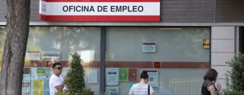 Dos de cada cinco jóvenes abandona su empleo en menos de un año en España
