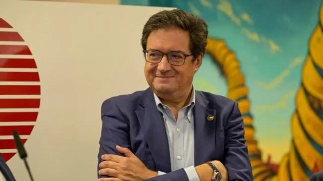 López niega que el PSOE protegiera a Salazar y defiende que se aplicarán los protocolos