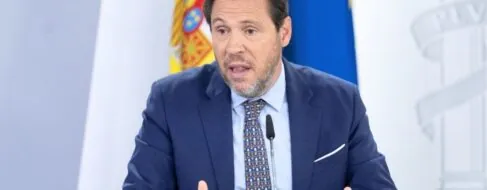 Puente usa datos de 2022 para defender la puntualidad actual del tren en España