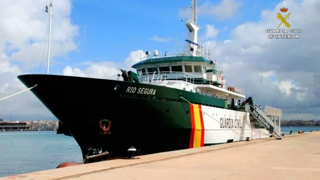 Hallados 27 perros de caza muertos en una furgoneta a bordo de un barco en Palma