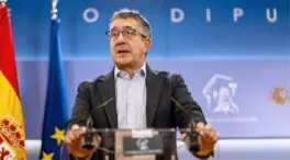 Patxi López no aclara si el pacto con Junts de atención en catalán se aplicará en toda España