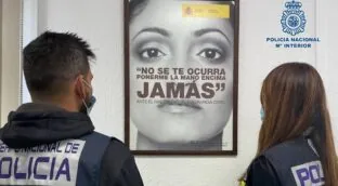 Un sindicato policial denuncia que las pulseras antimaltrato dieron fallos durante cuatro meses