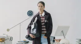 'College mix': apúntate a la tendencia de incluir prendas de estilo universitario en tu día a día