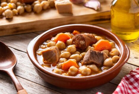 Potaje de garbanzos a la antigua: un plato andaluz que reconforta en los días más frescos