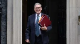El primer ministro de Reino Unido remodela el gabinete tras la dimisión de su 'número dos'