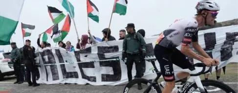 Las protestas contra Israel durante la Vuelta dejan ya más de una veintena de detenidos
