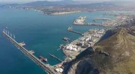 Cinco trabajadores heridos en una deflagración en una empresa en el Puerto de Bilbao