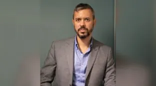 Proponen al físico Raúl Rabadán como director del CNIO tras la destitución de María Blasco