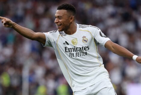 El Santiago Bernabéu vibra con los golazos de Militao y Mbappé ante el Espanyol