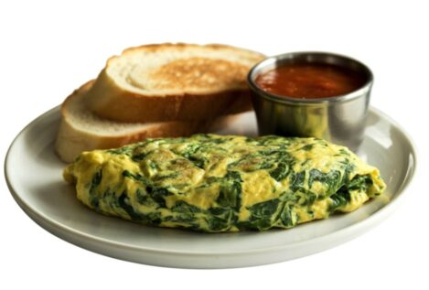 Cómo preparar una tortilla esponjosa de calabacín y cebolla en freidora de aire