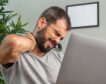Entendiendo la rigidez muscular: por qué aparece y cómo debes tratarla