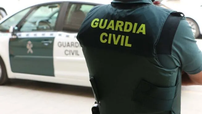 Sancionan un guardia civil de Moncloa por emborracharse y bajarse los pantalones