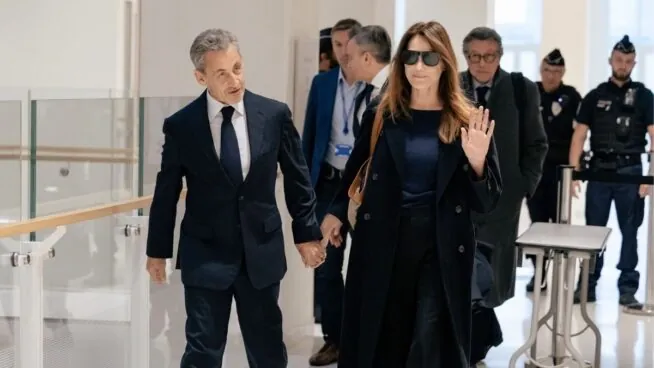 La Justicia condena a Sarkozy a cinco años de cárcel por la financiación libia de su campaña