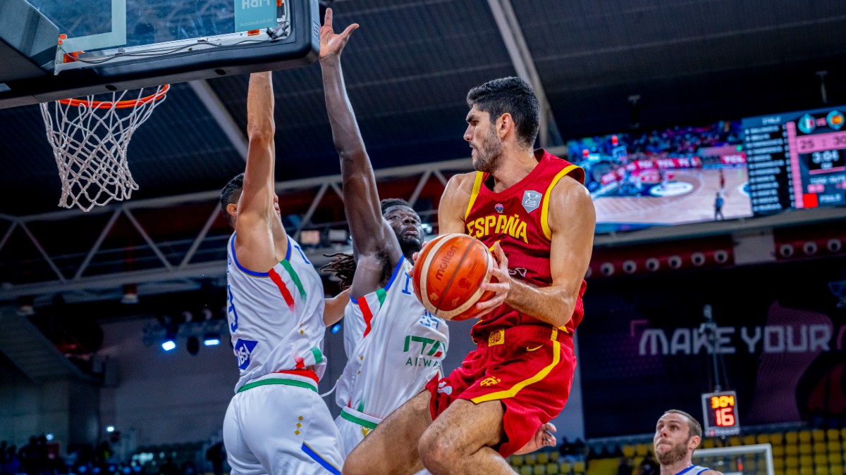 La selección española cae 67-63 ante Italia y se complica su futuro en el Eurobasket