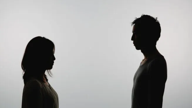Ni 'phising' ni 'phubbing': esta es la nueva tendencia tóxica que afecta a las relaciones de parejas