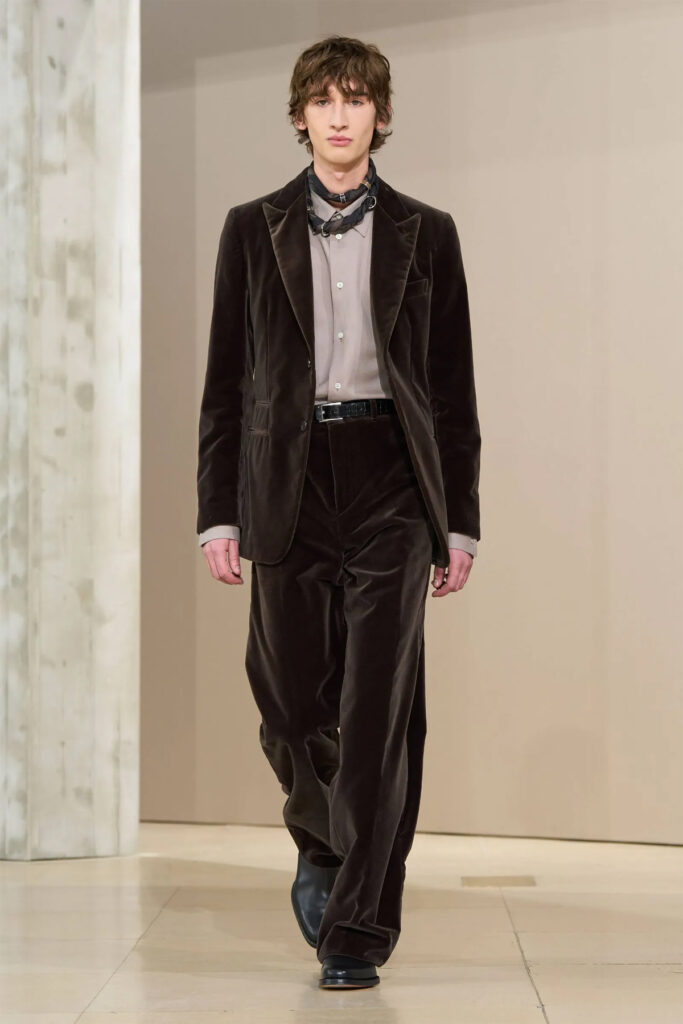 Traje de terciopelo de Hermès