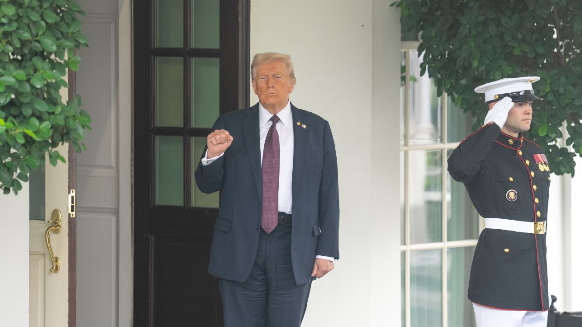 Trump anuncia un arancel adicional del 10% a la madera y del 25% a los muebles