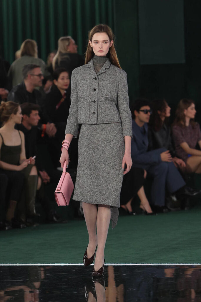 Traje de chaqueta de tweed de Gucci