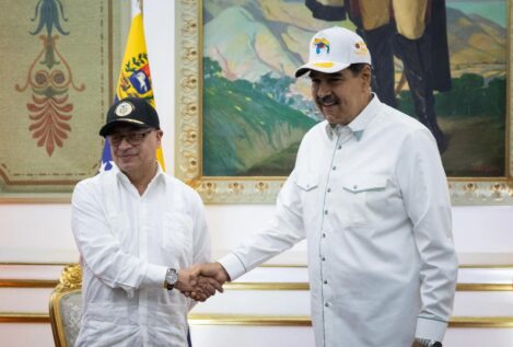 Petro condena el ataque de EEUU: «Los que transportan la droga son jóvenes pobres»