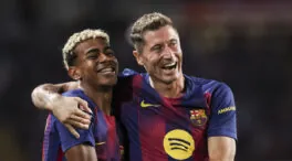 El Barça remonta a la Real Sociedad y arrebata el liderato de la liga al Madrid