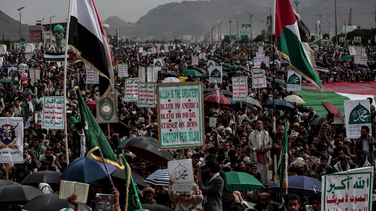 Israel bombardea Yemen: alrededor de una decena de muertos y un centenar de heridos