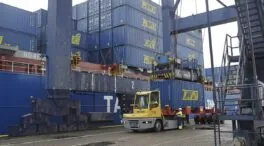 El puerto de Cádiz reanuda el tráfico de mercancías con Marruecos tras una década