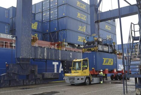 El puerto de Cádiz reanuda el tráfico de mercancías con Marruecos tras una década