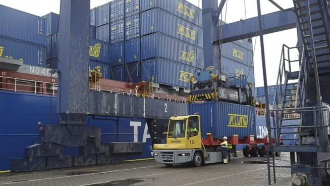 El puerto de Cádiz reanuda el tráfico de mercancías con Marruecos tras una década