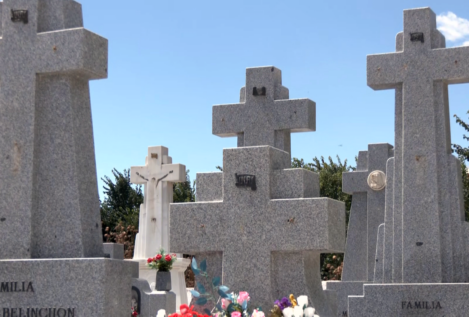 Resuelto el misterio de los crucifijos robados en 500 tumbas del cementerio de Zaragoza